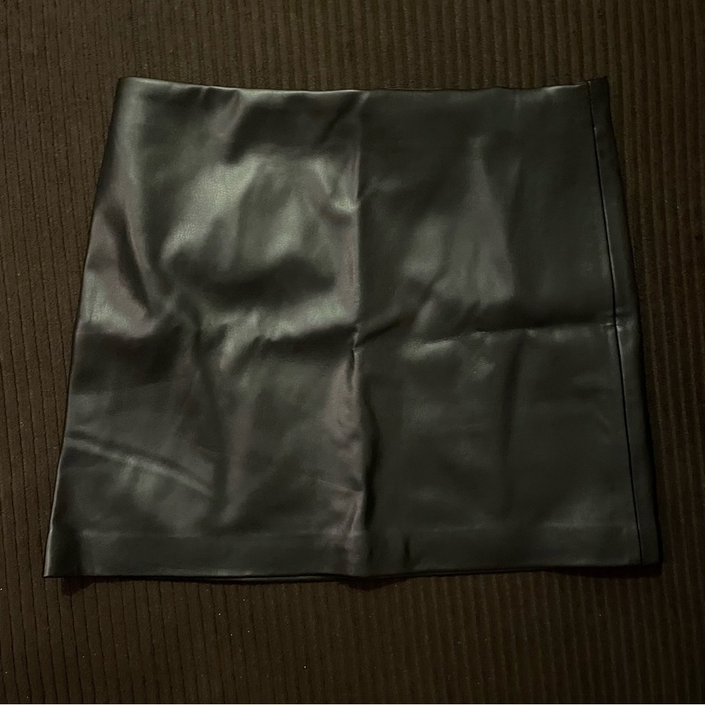 black leather mini skirt